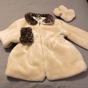 Girl’s  faux fur coat size 12 (10/12) cream color and animal print details.